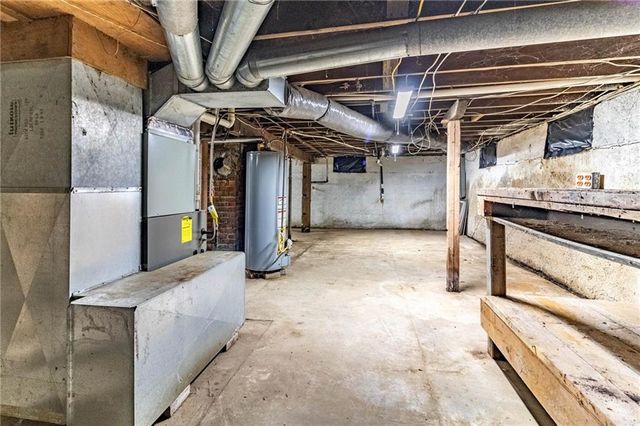 406 S Tebo Street, Windsor, MO 65360