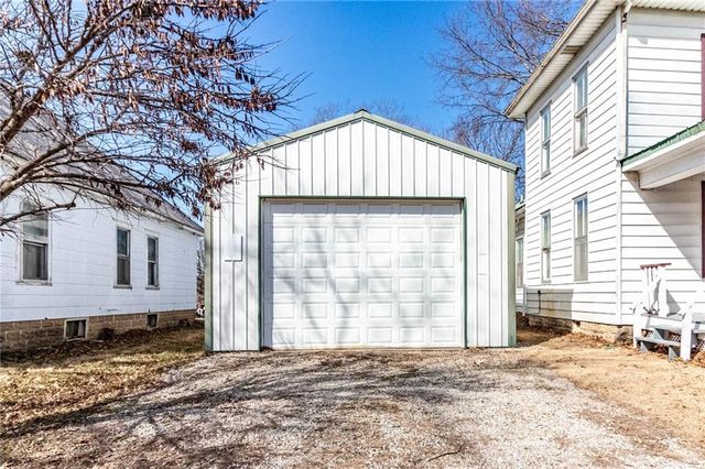 406 S Tebo Street, Windsor, MO 65360