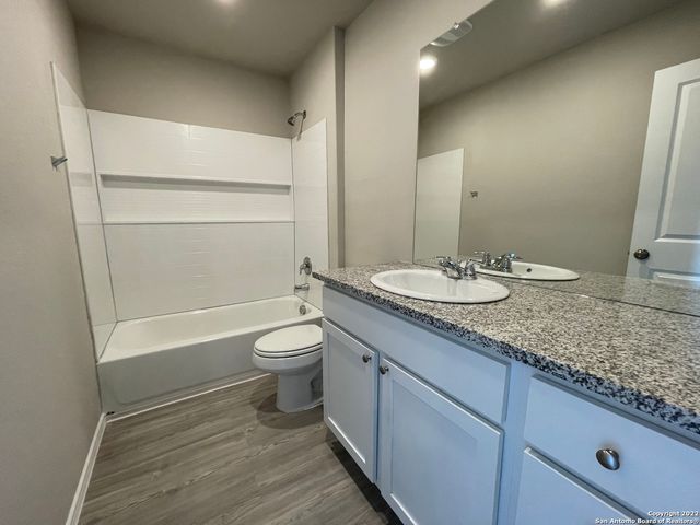 8256 Piedra Medina, San Antonio, TX 78252