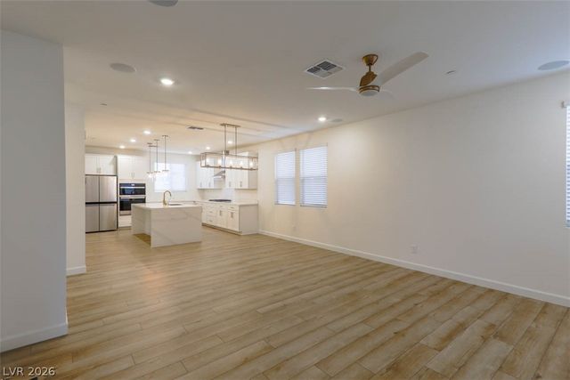 1437 Whistling Kite Street, Las Vegas, NV 89144