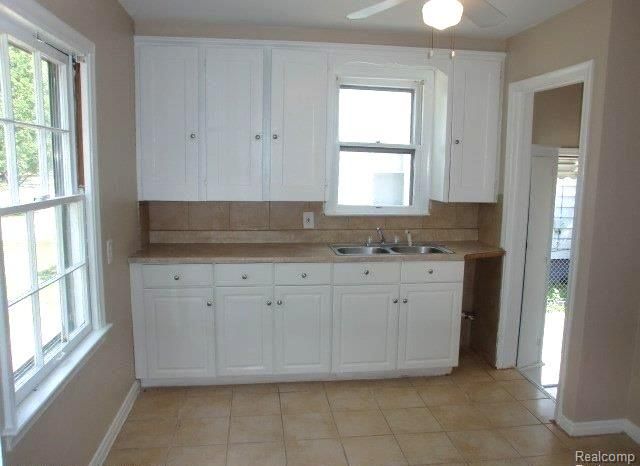 19724 Elkhart Street, Harper Woods, MI 48225