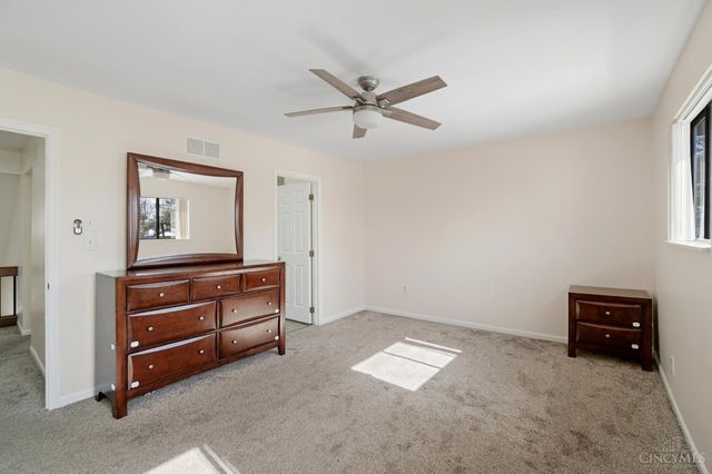 256 Centerbury Court, Springdale, OH 45246