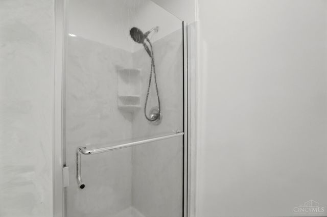 256 Centerbury Court, Springdale, OH 45246