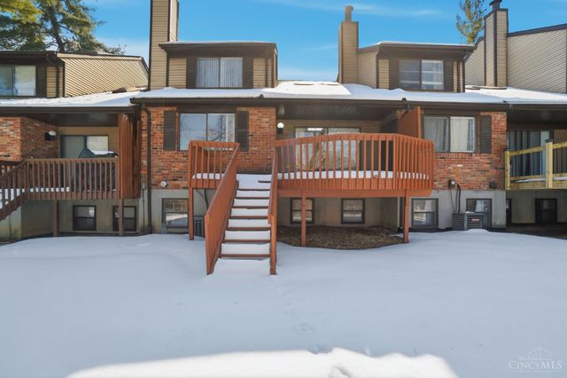 256 Centerbury Court, Springdale, OH 45246