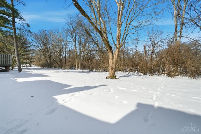 256 Centerbury Court, Springdale, OH 45246