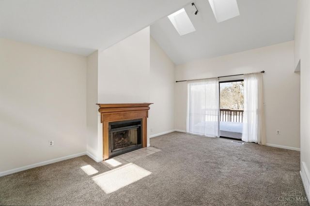 256 Centerbury Court, Springdale, OH 45246