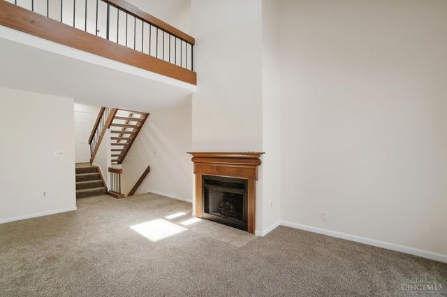 256 Centerbury Court, Springdale, OH 45246