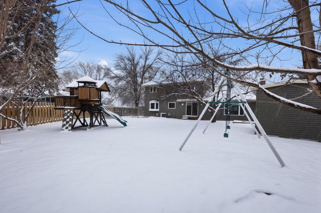 3601 Evergreen Road N, Fargo, ND 58102