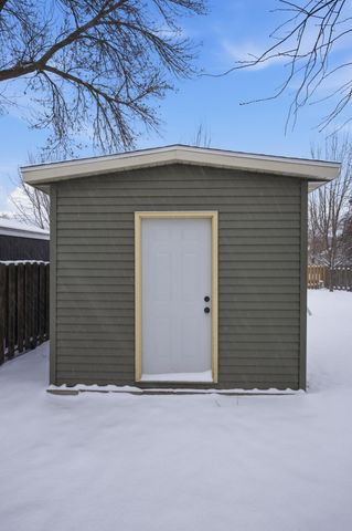 3601 Evergreen Road N, Fargo, ND 58102