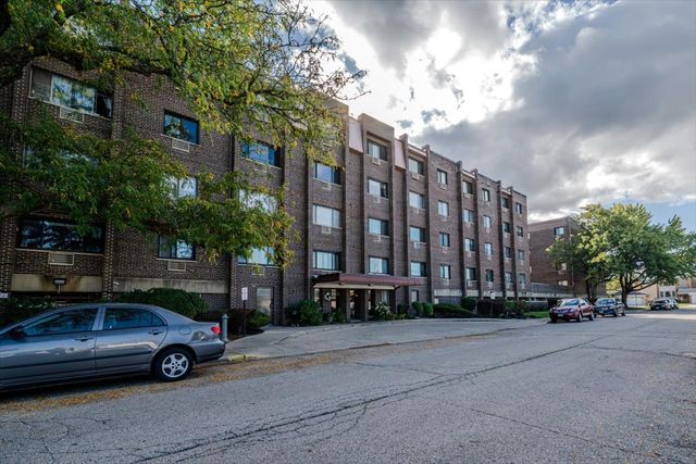 4623 N Chester Avenue 110, Chicago, IL 60656