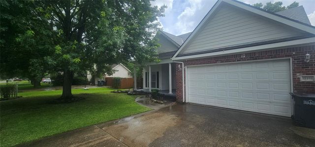 12315 E River Run East Drive, Mont Belvieu, TX 77523