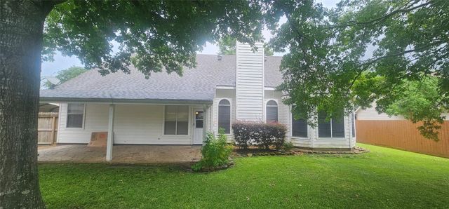 12315 E River Run East Drive, Mont Belvieu, TX 77523