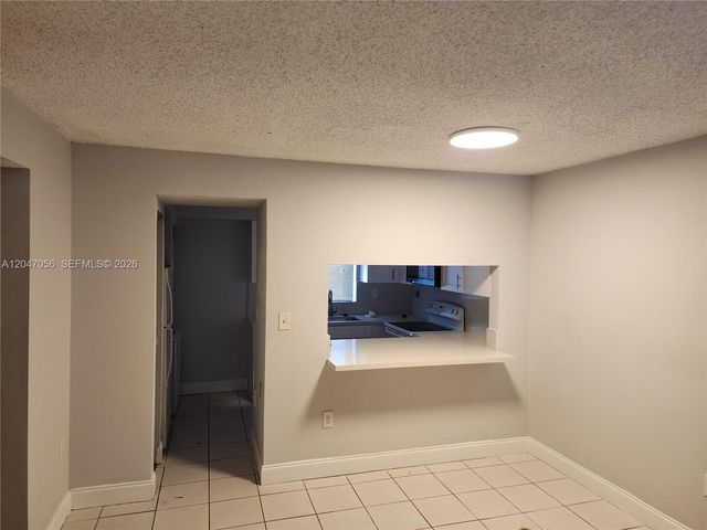 14901 SW 82nd Ter 1-103, Miami, FL 33193