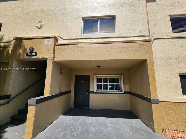 14901 SW 82nd Ter 1-103, Miami, FL 33193