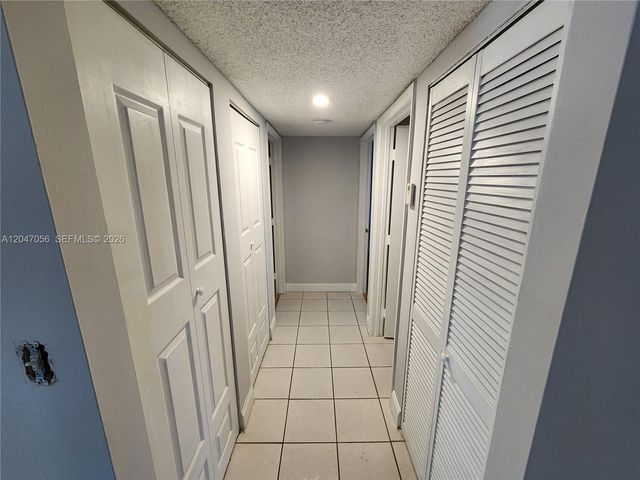 14901 SW 82nd Ter 1-103, Miami, FL 33193