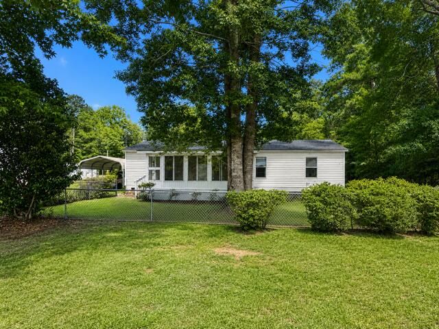 1075 Mockingbird Lane, Manning, SC 29102