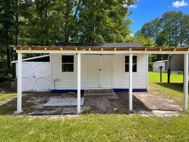 1075 Mockingbird Lane, Manning, SC 29102