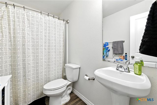 1305 Meadow Drive, Killeen, TX 76549