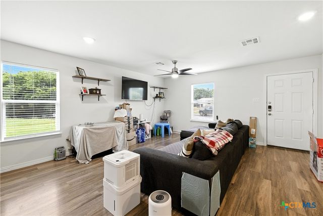 1305 Meadow Drive, Killeen, TX 76549