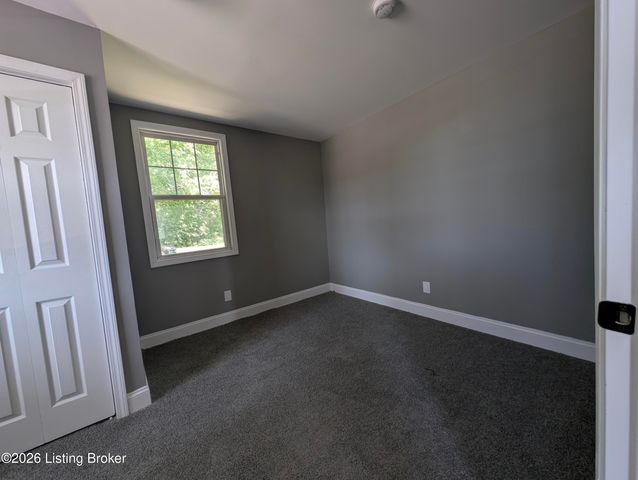 3800 E Indian Trail, Louisville, KY 40213