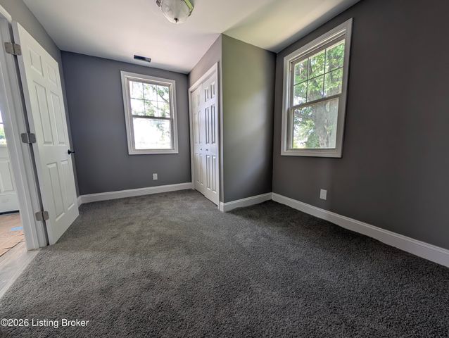 3800 E Indian Trail, Louisville, KY 40213