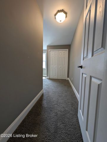 3800 E Indian Trail, Louisville, KY 40213