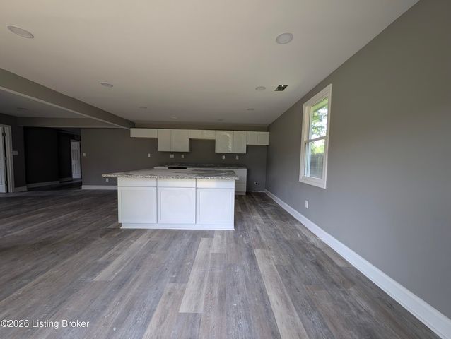 3800 E Indian Trail, Louisville, KY 40213
