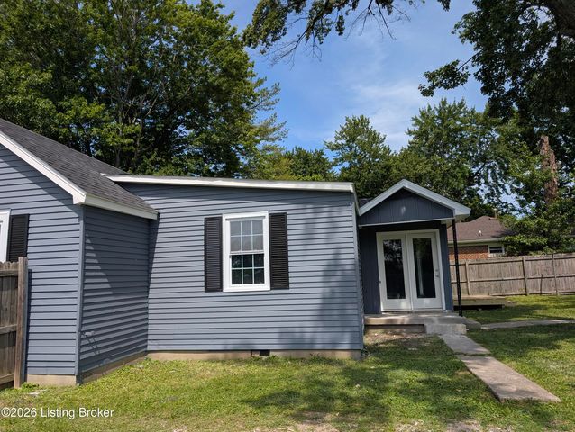 3800 E Indian Trail, Louisville, KY 40213