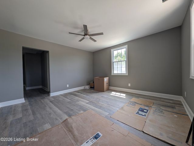 3800 E Indian Trail, Louisville, KY 40213