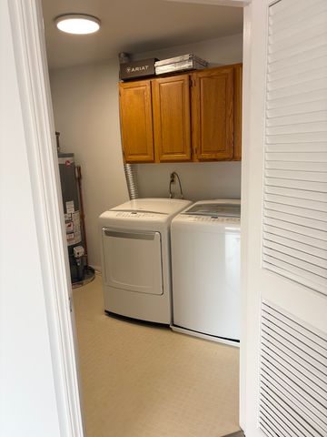 227 Brett Circle D, Wauconda, IL 60084