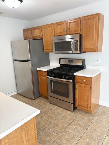 227 Brett Circle D, Wauconda, IL 60084