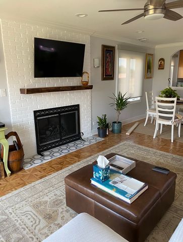 901 Hinman Avenue 5F, Evanston, IL 60202