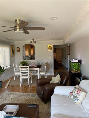 901 Hinman Avenue 5F, Evanston, IL 60202