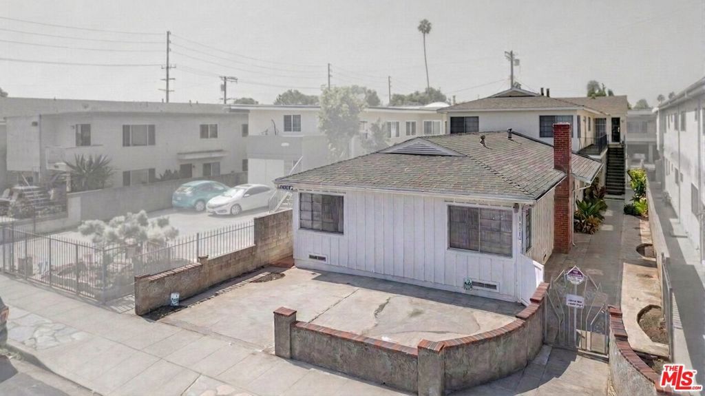 1631 Granville Avenue, Los Angeles, CA 90025 — photo 2