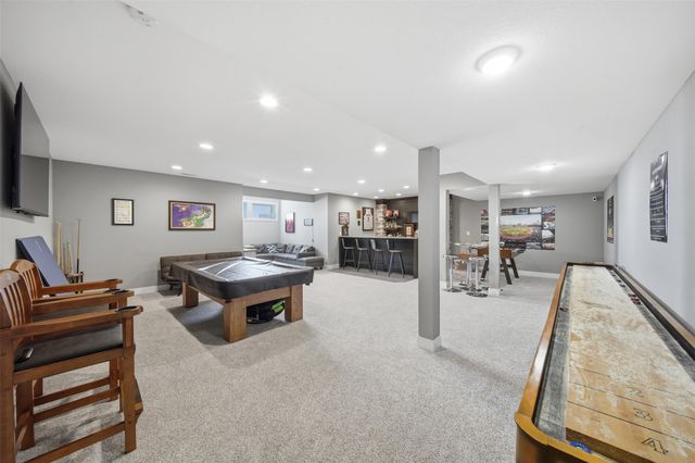 1716 Falcon Drive, Polk City, IA 50226