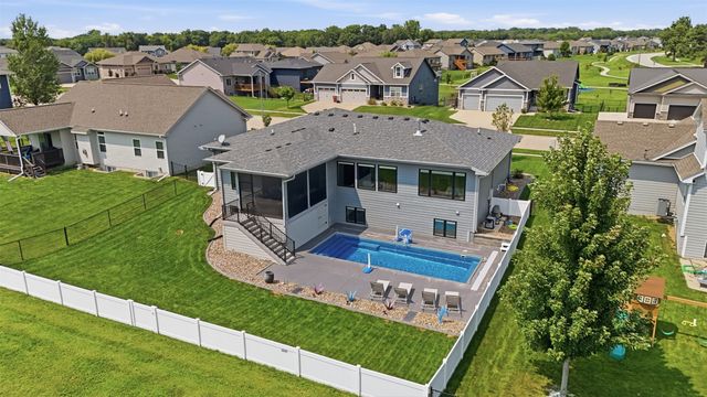 1716 Falcon Drive, Polk City, IA 50226