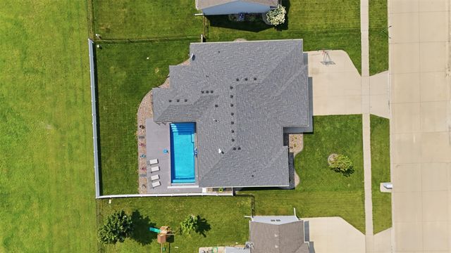 1716 Falcon Drive, Polk City, IA 50226