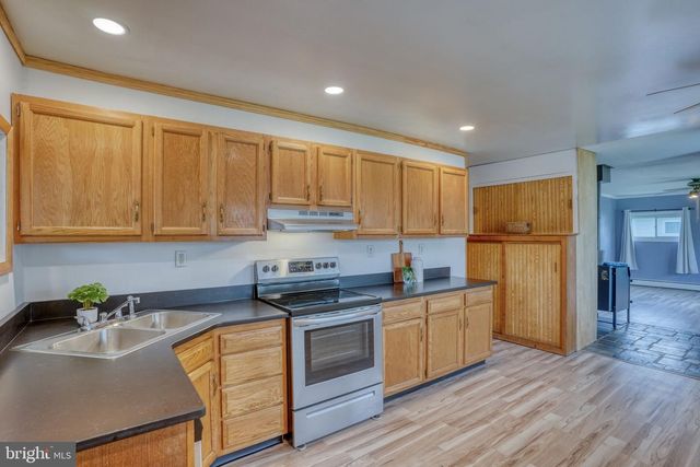62 MONTROSE DR, Newark, DE 19713