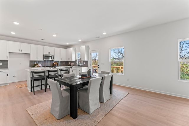 3132 Gravity Drive, Columbia, TN 38401