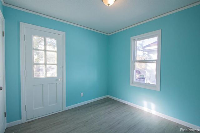 18403 Santa Rosa Drive, Detroit, MI 48221