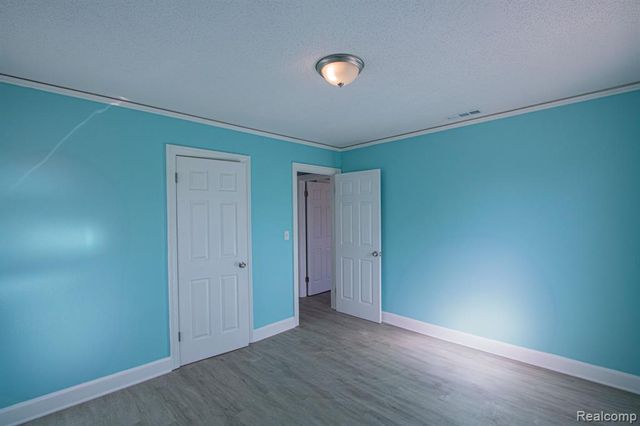 18403 Santa Rosa Drive, Detroit, MI 48221