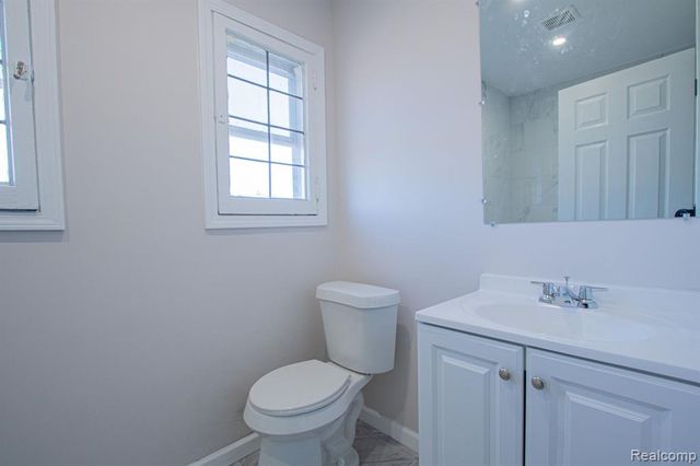 18403 Santa Rosa Drive, Detroit, MI 48221