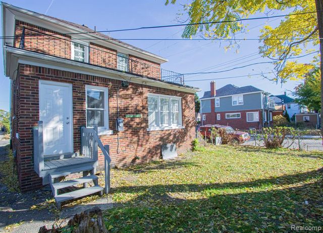 18403 Santa Rosa Drive, Detroit, MI 48221