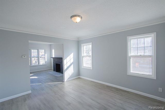 18403 Santa Rosa Drive, Detroit, MI 48221