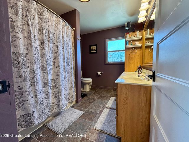 2201 N Aurelius Road, Holt, MI 48842