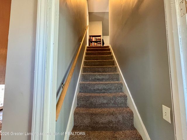 2201 N Aurelius Road, Holt, MI 48842