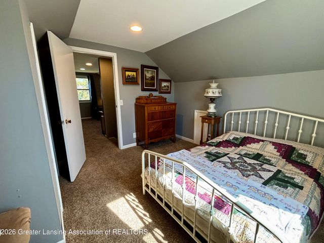 2201 N Aurelius Road, Holt, MI 48842