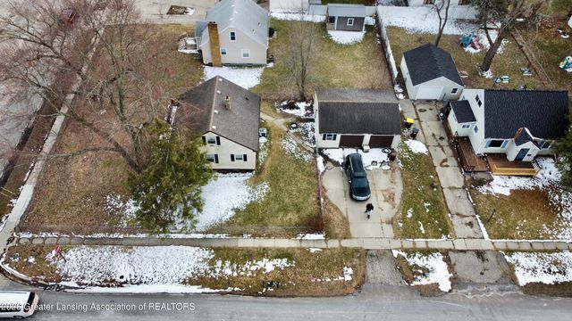 2201 N Aurelius Road, Holt, MI 48842