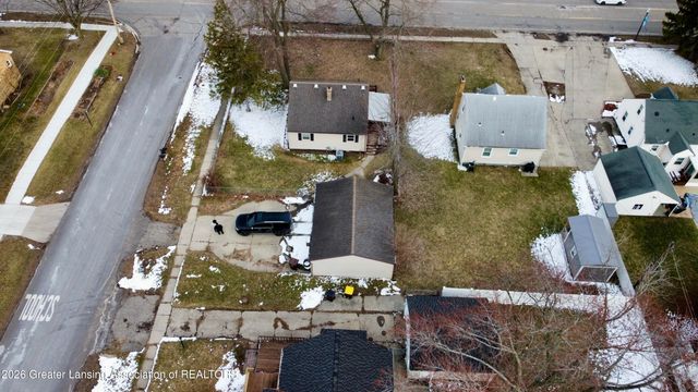 2201 N Aurelius Road, Holt, MI 48842