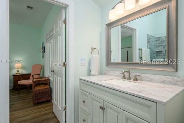 1 Greenwood Dr, Bluffton, SC 29910